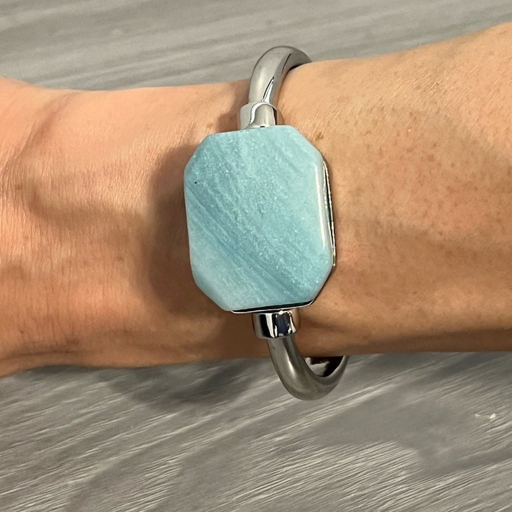 Silver Hinged Bangle Bracelet With Turquoise Ston… - image 1